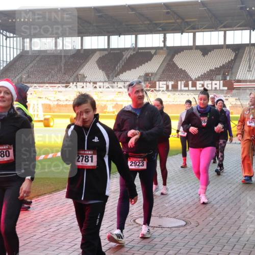 07.12.2025 - St. Pauli X-Mass-Run No. 15 Luisa Fischer http://msf.ph/oto/9377897 07.12.2025 10:03:26 Ziel 15, 2780, 15, 2781, 2923, 918, 284, 943, 177, 177, 442, 443, 460, 885, 918, 936, 943, 956, 963, 965, 1118, 1314, 1594, 2505, 2510, 2514, 2682, 2780, 2781, 2908, 2973, 2975, 3284, 3417, 3518, 3892 meine-sportfotos.de