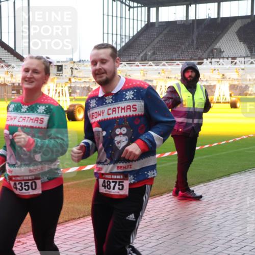 07.12.2025 - St. Pauli X-Mass-Run No. 15 Luisa Fischer http://msf.ph/oto/9377908 07.12.2025 10:28:28 Ziel 4350, 5, 4875, 4538, 175, 1507, 1717, 1742, 1745, 2060, 2101, 2188, 2526, 2677, 2723, 3154, 3156, 3395, 3412, 3413, 3454, 3458, 3472, 3706, 3707, 3713, 3727, 3729, 3730, 3879, 3881, 3883, 4064, 4065, 4132, 4133, 4159, 4160, 4189, 4245, 4344, 4350, 4376, 4380, 4383, 4453, 4454, 4462, 4463, 4515, 4516, 4527, 4538, 4697, 4698, 4700, 4701, 4702, 4704, 4706, 4707, 4708, 4710, 4875 meine-sportfotos.de