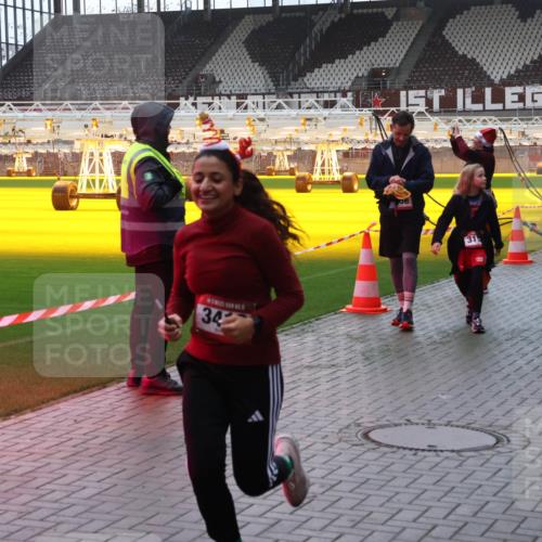 07.12.2025 - St. Pauli X-Mass-Run No. 15 Luisa Fischer http://msf.ph/oto/9377926 07.12.2025 10:28:30 Ziel 34, 315, 41, 175, 1507, 1717, 1742, 1745, 2060, 2101, 2188, 2526, 2723, 3156, 3395, 3412, 3413, 3454, 3458, 3472, 3713, 3727, 3729, 3730, 3879, 3881, 3883, 4064, 4065, 4132, 4133, 4159, 4160, 4189, 4245, 4344, 4350, 4376, 4380, 4383, 4453, 4454, 4462, 4463, 4515, 4516, 4527, 4538, 4697, 4698, 4700, 4701, 4702, 4704, 4706, 4707, 4708, 4710, 4875 meine-sportfotos.de
