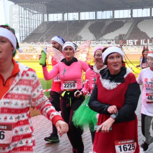 07.12.2025 - St. Pauli X-Mass-Run No. 15 Luisa Fischer http://msf.ph/oto/9377985 07.12.2025 11:09:06 Ziel 4, 446, 1412, 4584, 2259, 4830, 1625, 100, 152, 155, 166, 335, 338, 341, 396, 446, 619, 758, 784, 1078, 1170, 1184, 1205, 1211, 1412, xxxx, 1424, 1464, 1491, 1502, 1511, 1559, 1560, 1625, 1706, 2070, 2259, 2879, 2893, 2898, 4471, 4584, 4819, 4830 meine-sportfotos.de