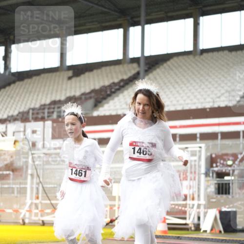 07.12.2025 - St. Pauli X-Mass-Run No. 15 Patografie http://msf.ph/oto/9378003 07.12.2025 10:08:58 Ziel 19, 786, 1176, 1461, 1465, 1570, 1575, 1576, 2126, 3300, 3484, 3891, 3904, 3907, 4066, 4067, 4068, 4113 meine-sportfotos.de