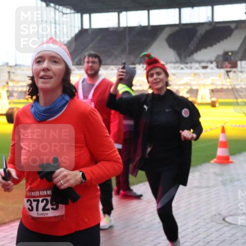 07.12.2025 - St. Pauli X-Mass-Run No. 15 Luisa Fischer http://msf.ph/oto/9378013 07.12.2025 10:28:41 Ziel 3729, 412, 1507, 1717, 1742, 1745, 2526, 2723, 2912, 2913, 3209, 3218, 3377, 3395, 3412, 3413, 3454, 3472, 3713, 3727, 3729, 3730, 3879, 3881, 3883, 4037, 4064, 4065, 4132, 4133, 4159, 4160, 4189, 4245, 4250, 4344, 4350, 4355, 4376, 4380, 4388, 4453, 4454, 4527, 4538, 4697, 4698, 4700, 4701, 4702, 4704, 4706, 4707, 4708, 4710, 4875 meine-sportfotos.de