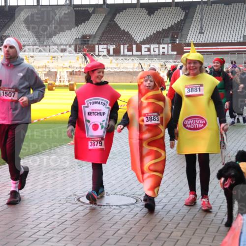 07.12.2025 - St. Pauli X-Mass-Run No. 15 Luisa Fischer http://msf.ph/oto/9378042 07.12.2025 10:28:44 Ziel 1507, 3879, 3881, 3883, 44, 4409, 412, 1507, 1717, 1742, 1745, 2526, 2723, 2912, 2913, 3209, 3218, 3377, 3395, 3412, 3413, 3454, 3472, 3727, 3729, 3730, 3879, 3881, 3883, 4037, 4064, 4065, 4132, 4133, 4159, 4160, 4189, 4245, 4250, 4344, 4350, 4355, 4376, 4380, 4388, 4453, 4454, 4527, 4538, 4697, 4698, 4700, 4701, 4702, 4704, 4706, 4707, 4708, 4710, 4875 meine-sportfotos.de