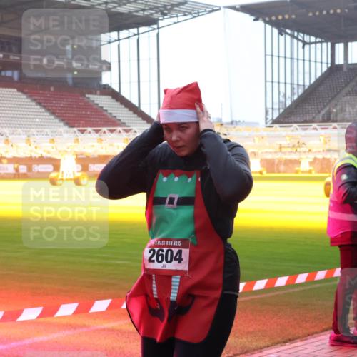 07.12.2025 - St. Pauli X-Mass-Run No. 15 Luisa Fischer http://msf.ph/oto/9378048 07.12.2025 10:03:41 Ziel 15, 2604, 177, 358, 442, 443, 460, 885, 918, 936, 943, 956, 963, 965, 984, 1023, 1118, 1314, 1484, 1486, 1594, 1888, 2505, 2682, 2973, 2975, 3284, 3417, 3518, 4193, 4239 meine-sportfotos.de