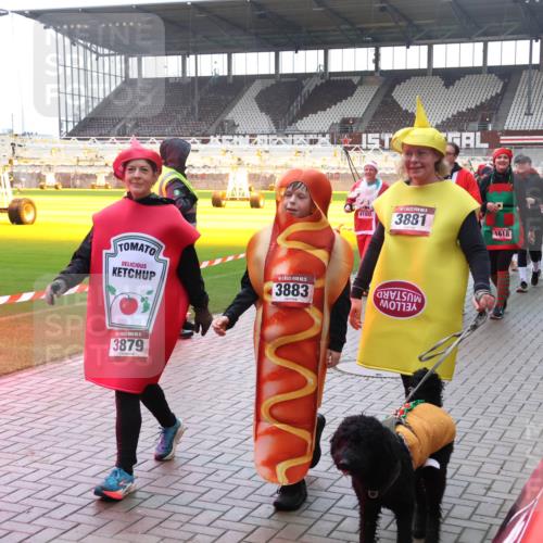 07.12.2025 - St. Pauli X-Mass-Run No. 15 Luisa Fischer http://msf.ph/oto/9378055 07.12.2025 10:28:46 Ziel 15, 3883, 15, 3879, 4160, 3881, 1618, 707, 4698, 4409, 412, 1507, 1717, 1742, 1745, 2526, 2723, 2912, 2913, 3209, 3218, 3377, 3395, 3412, 3413, 3454, 3472, 3727, 3729, 3730, 3879, 3881, 3883, 4037, 4064, 4065, 4132, 4133, 4159, 4160, 4189, 4245, 4250, 4344, 4350, 4355, 4376, 4380, 4388, 4453, 4454, 4527, 4538, 4697, 4698, 4700, 4701, 4702, 4704, 4706, 4707, 4708, 4710, 4875 meine-sportfotos.de