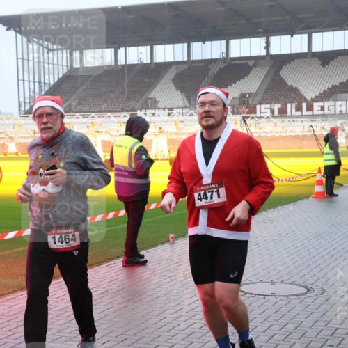 07.12.2025 - St. Pauli X-Mass-Run No. 15 Luisa Fischer http://msf.ph/oto/9378093 07.12.2025 11:09:17 Ziel 5, 1464, 15, 4471, 152, 155, 166, 335, 338, 341, 495, 496, 619, 784, 1136, 1138, 1140, 1184, 1205, 1211, 1412, xxxx, 1424, 1464, 1491, 1502, 1511, 1574, 1625, 2070, 2259, 2879, 2893, 2898, 4471, 4584, 4819, 4830 meine-sportfotos.de
