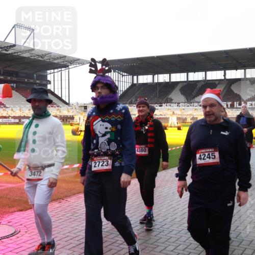 07.12.2025 - St. Pauli X-Mass-Run No. 15 Luisa Fischer http://msf.ph/oto/9378097 07.12.2025 10:28:57 Ziel 3472, 2723, 4380, 4245, 412, 1095, 1507, 1566, 1742, 1745, 2046, 2051, 2397, 2526, 2723, 2912, 2913, 3209, 3218, 3377, 3395, 3412, 3413, 3454, 3472, 3727, 3729, 3730, 3879, 4037, 4064, 4065, 4159, 4160, 4189, 4245, 4250, 4344, 4355, 4376, 4380, 4388, 4414, 4446, 4449, 4450, 4543, 4544, 4697, 4698, 4700, 4701, 4702, 4704, 4706, 4707, 4708, 4710 meine-sportfotos.de