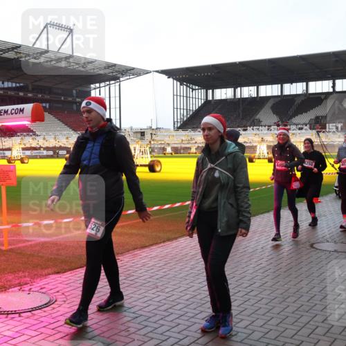 07.12.2025 - St. Pauli X-Mass-Run No. 15 Luisa Fischer http://msf.ph/oto/9378132 07.12.2025 10:29:01 Ziel 526, 4250, 4037, 4355, 3218, 412, 1095, 1507, 1566, 2046, 2051, 2397, 2526, 2723, 2912, 2913, 3209, 3218, 3377, 3395, 3413, 3454, 3472, 3727, 3729, 4037, 4159, 4160, 4245, 4250, 4265, 4291, 4355, 4376, 4380, 4388, 4414, 4446, 4449, 4450, 4543, 4544, 4697, 4698, 4701, 4702, 4704, 4706, 4707 meine-sportfotos.de