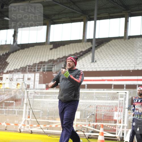 07.12.2025 - St. Pauli X-Mass-Run No. 15 Patografie http://msf.ph/oto/9378143 07.12.2025 10:09:19 Ziel 800, 881, 896, 899, 960, 1243, 1248, 1718, 3493, 3756, 4666 meine-sportfotos.de