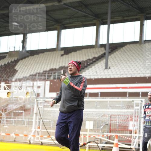 07.12.2025 - St. Pauli X-Mass-Run No. 15 Patografie http://msf.ph/oto/9378149 07.12.2025 10:09:19 Ziel 800, 881, 896, 899, 960, 1243, 1248, 1718, 3493, 3756, 4666 meine-sportfotos.de