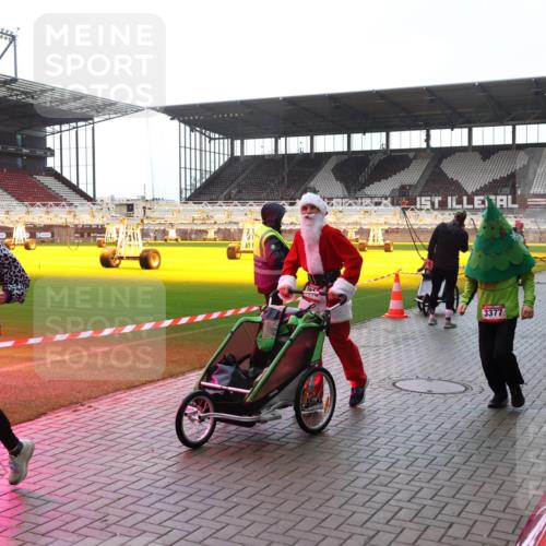 07.12.2025 - St. Pauli X-Mass-Run No. 15 Luisa Fischer http://msf.ph/oto/9378191 07.12.2025 10:29:09 Ziel 2912, 20, 3377, 3209, 412, 1095, 1308, 1330, 1566, 2046, 2051, 2397, 2526, 2723, 2912, 2913, 3209, 3218, 3377, 3395, 3454, 3472, 3669, 4037, 4073, 4245, 4250, 4265, 4291, 4355, 4388, 4414, 4446, 4449, 4450, 4543, 4544, 4698, 4701, 4702, 4706, 4707 meine-sportfotos.de