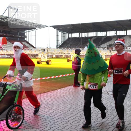 07.12.2025 - St. Pauli X-Mass-Run No. 15 Luisa Fischer http://msf.ph/oto/9378202 07.12.2025 10:29:10 Ziel 5, 3377, 3209, 412, 1095, 1308, 1330, 1566, 2046, 2051, 2397, 2526, 2723, 2874, 2912, 2913, 3209, 3218, 3377, 3454, 3472, 3669, 4037, 4073, 4250, 4265, 4291, 4355, 4388, 4414, 4446, 4449, 4450, 4543, 4544, 4698, 4702, 4707 meine-sportfotos.de