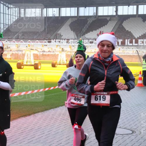 07.12.2025 - St. Pauli X-Mass-Run No. 15 Luisa Fischer http://msf.ph/oto/9378274 07.12.2025 11:09:31 Ziel 495, 496, 619, 1211, 1205, 44, 51, 335, 338, 341, 495, 496, 558, 619, 1110, 1136, 1138, 1140, 1205, 1211, 1260, 1412, xxxx, 1464, 1477, 1502, 1511, 1574, 1641, 2070, 2879, 2898, 4471 meine-sportfotos.de