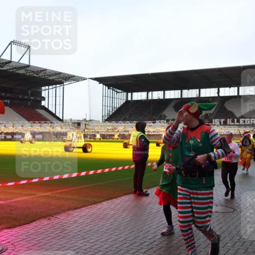 07.12.2025 - St. Pauli X-Mass-Run No. 15 Luisa Fischer http://msf.ph/oto/9378285 07.12.2025 10:29:29 Ziel 1330, 47, 161, 165, 1095, 1308, 1330, 1548, 1550, 1566, 1677, 1842, 2046, 2051, 2397, 2874, 3115, 3299, 3470, 3669, 3938, 3942, 4073, 4265, 4291, 4414, 4446, 4449, 4450, 4543, 4544 meine-sportfotos.de