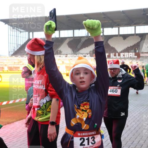 07.12.2025 - St. Pauli X-Mass-Run No. 15 Luisa Fischer http://msf.ph/oto/9378356 07.12.2025 10:04:19 Ziel 15, 8, 5, 460, 185, 15, 213, 185, 213, 214, 358, 399, 626, 628, 709, 940, 984, 1023, 1027, 1028, 1263, 1264, 1307, 1394, 1425, 1484, 1486, 1506, 1888, 1906, 2002, 2110, 2112, 2366, 2380, 3198, 3334, 3337, 3340, 3359, 3519, 3734, 4151, 4193, 4239, 4660, 4667, 4679, 4680 meine-sportfotos.de