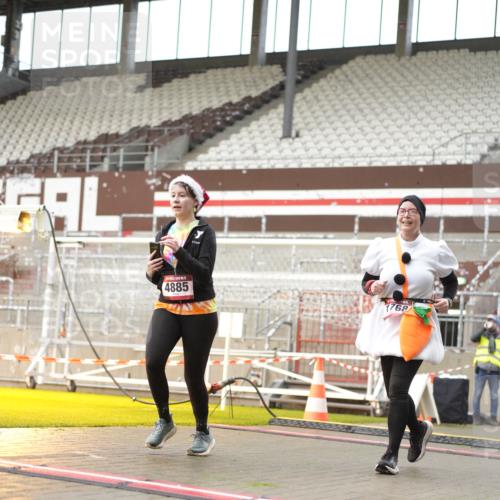 07.12.2025 - St. Pauli X-Mass-Run No. 15 Patografie http://msf.ph/oto/9378515 07.12.2025 10:10:38 Ziel 550, 964, 1571, 1768, 4885 meine-sportfotos.de