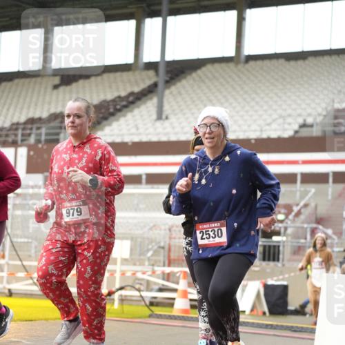 07.12.2025 - St. Pauli X-Mass-Run No. 15 Patografie http://msf.ph/oto/9378573 07.12.2025 10:10:50 Ziel 57, 979, 983, 1148, 1149, 1150, 1426, 1768, 1929, 1935, 2530, 4885 meine-sportfotos.de