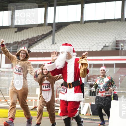07.12.2025 - St. Pauli X-Mass-Run No. 15 Patografie http://msf.ph/oto/9378630 07.12.2025 10:10:54 Ziel 57, 979, 983, 1148, 1149, 1150, 1426, 1768, 1929, 1935, 2530 meine-sportfotos.de
