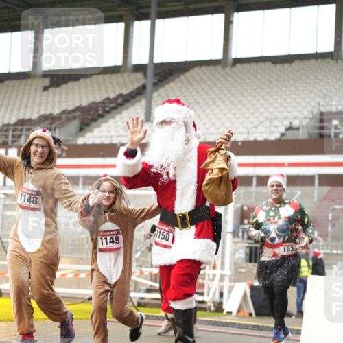 07.12.2025 - St. Pauli X-Mass-Run No. 15 Patografie http://msf.ph/oto/9378637 07.12.2025 10:10:54 Ziel 57, 979, 983, 1148, 1149, 1150, 1426, 1768, 1929, 1935, 2530 meine-sportfotos.de