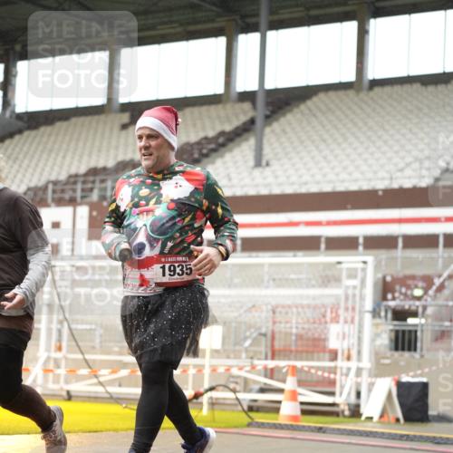 07.12.2025 - St. Pauli X-Mass-Run No. 15 Patografie http://msf.ph/oto/9378676 07.12.2025 10:10:55 Ziel 57, 979, 983, 1148, 1149, 1150, 1426, 1929, 1935, 2530 meine-sportfotos.de