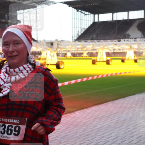 07.12.2025 - St. Pauli X-Mass-Run No. 15 Luisa Fischer http://msf.ph/oto/9378703 07.12.2025 10:30:38 Ziel 15, 2369, 10, 423, 426, 1090, 1091, 1669, 1696, 2369, 2910, 3494, 3497, 3517, 4533, 4534, 4546 meine-sportfotos.de