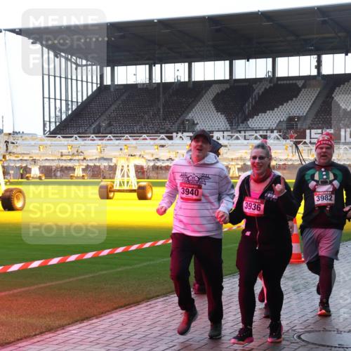 07.12.2025 - St. Pauli X-Mass-Run No. 15 Luisa Fischer http://msf.ph/oto/9378872 07.12.2025 10:31:16 Ziel 3982, 3940, 3936, 007, 594, 601, 608, 1015, 1075, 1698, 1700, 2537, 2910, 3936, 3940, 3982, 3986, 4464, 4845, 4847 meine-sportfotos.de