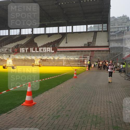 07.12.2025 - St. Pauli X-Mass-Run No. 15 Fabian Wolf http://msf.ph/oto/9378895 07.12.2025 10:07:17 Ziel 256, 265, 272, 421, 517, 685, 792, 1187, 1234, 1572, 2983, 3414, 3945 meine-sportfotos.de