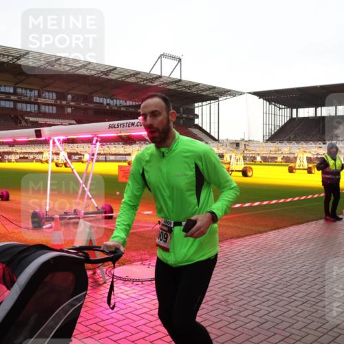 07.12.2025 - St. Pauli X-Mass-Run No. 15 Luisa Fischer http://msf.ph/oto/9378914 07.12.2025 10:31:24 Ziel 4009, 109, 594, 601, 608, 1015, 1075, 1545, 1698, 1700, 2073, 2172, 2537, 2914, 3889, 3936, 3940, 3982, 3986, 4464, 4845, 4847 meine-sportfotos.de