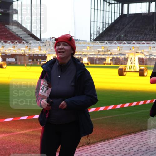 07.12.2025 - St. Pauli X-Mass-Run No. 15 Luisa Fischer http://msf.ph/oto/9378937 07.12.2025 10:31:32 Ziel 15, 47, 5, 4464, 343, 594, 601, 608, 1015, 1075, 1545, 1698, 1700, 2073, 2171, 2172, 2537, 2914, 3889, 3936, 3940, 3982, 3986, 4412, 4464, 4845, 4847 meine-sportfotos.de