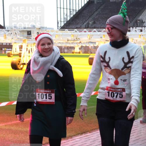 07.12.2025 - St. Pauli X-Mass-Run No. 15 Luisa Fischer http://msf.ph/oto/9378957 07.12.2025 10:31:45 Ziel 15, 1015, 15, 1075, 670, 343, 1015, 1075, 1545, 1818, 2073, 2171, 2172, 2540, 2541, 2914, 3889, 3895, 3896, 3897, 3982, 4412, 4464 meine-sportfotos.de