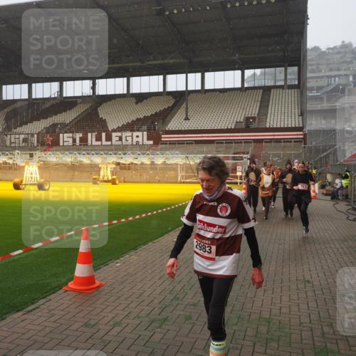 07.12.2025 - St. Pauli X-Mass-Run No. 15 Fabian Wolf http://msf.ph/oto/9379006 07.12.2025 10:07:23 Ziel 256, 265, 272, 517, 657, 685, 716, 767, 1187, 1234, 2983 meine-sportfotos.de