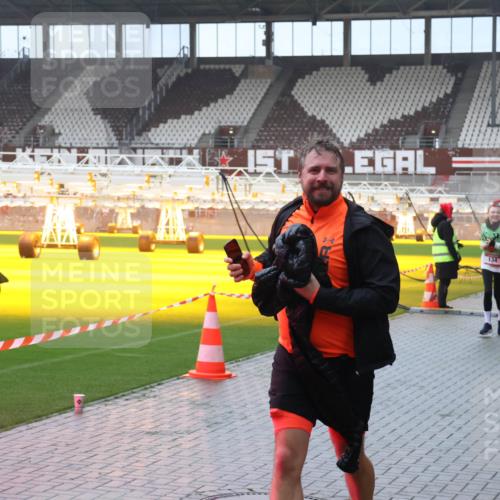 07.12.2025 - St. Pauli X-Mass-Run No. 15 Luisa Fischer http://msf.ph/oto/9379008 07.12.2025 11:10:54 Ziel 8, 134, 29, 30, 31, 42, 49, 53, 122, 134, 745, 753, 980, 1064, 1066, 1298, 1299, 1380, 1398, 1584, 1626, 1692, 1694, 1697, 1739, 1740, 2371, 3124, 3136, 4574 meine-sportfotos.de