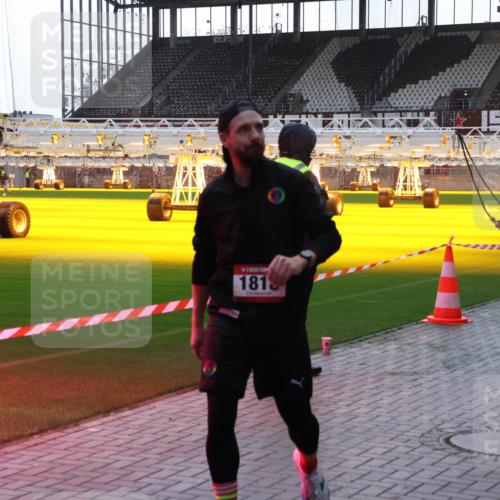 07.12.2025 - St. Pauli X-Mass-Run No. 15 Luisa Fischer http://msf.ph/oto/9379047 07.12.2025 10:32:06 Ziel 1813, 2540, 343, 750, 752, 1545, 1818, 2073, 2171, 2172, 2352, 2418, 2540, 2541, 2914, 3267, 3716, 3806, 3808, 3889, 3895, 3896, 3897, 3969, 4412, 4467, 4484, 4495, 4504, 4518, 4519, 4520 meine-sportfotos.de