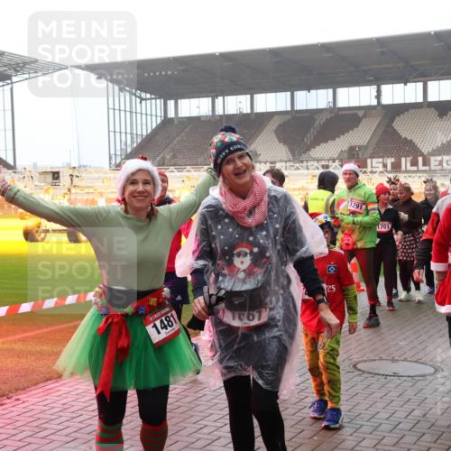 07.12.2025 - St. Pauli X-Mass-Run No. 15 Luisa Fischer http://msf.ph/oto/9379056 07.12.2025 10:05:58 Ziel 1291, 1701, 1481, 1661, 210, 1374, 2, 3, 54, 114, 123, 202, 210, 292, 363, 385, 512, 543, 668, 699, 945, 950, 1121, 1215, 1222, 1316, 1374, 1481, 1661, 1761, 1789, 1791, 3186, 3231, 3307, 3311, 3386, 3877, 4036, 4194, 4195, 4552, 4555, 4556, 4558, 4559, 4560 meine-sportfotos.de