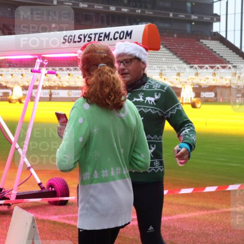 07.12.2025 - St. Pauli X-Mass-Run No. 15 Luisa Fischer http://msf.ph/oto/9379069 07.12.2025 11:11:02 Ziel 29, 30, 31, 42, 49, 53, 122, 134, 745, 980, 1064, 1066, 1298, 1299, 1380, 1398, 1400, 1402, 1584, 1626, 1692, 1694, 1697, 1739, 1740, 2371, 2616, 3124, 3136, 4574 meine-sportfotos.de