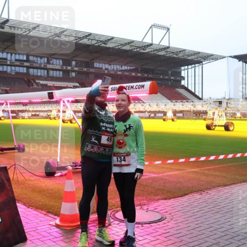 07.12.2025 - St. Pauli X-Mass-Run No. 15 Luisa Fischer http://msf.ph/oto/9379122 07.12.2025 11:11:07 Ziel 15, 134, 29, 30, 31, 42, 48, 49, 53, 122, 134, 660, 667, 669, 745, 980, 1064, 1066, 1298, 1299, 1380, 1398, 1400, 1402, 1584, 1626, 1692, 1694, 1697, 1739, 1740, 2371, 2616, 3124, 3136, 4574 meine-sportfotos.de