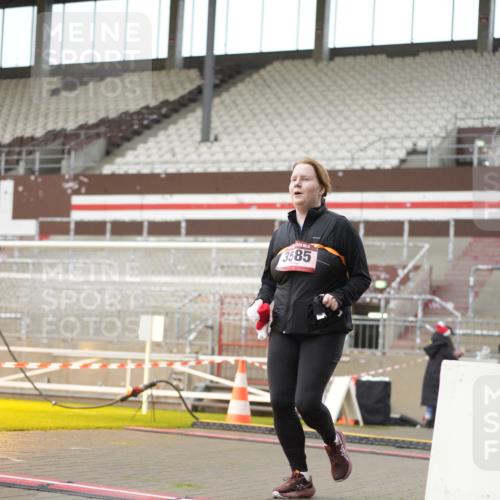 07.12.2025 - St. Pauli X-Mass-Run No. 15 Patografie http://msf.ph/oto/9379186 07.12.2025 10:12:28 Ziel 1070, 1072, 1074, 1077, 2758, 2760, 2770, 3585 meine-sportfotos.de