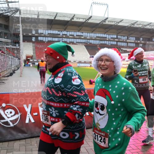 07.12.2025 - St. Pauli X-Mass-Run No. 15 Luisa Fischer http://msf.ph/oto/9379267 07.12.2025 11:11:10 Ziel 232, 136, 0, 5, 3124, 49, 134, 29, 30, 31, 42, 48, 49, 53, 122, 134, 660, 667, 669, 745, 980, 1064, 1066, 1298, 1299, 1380, 1398, 1400, 1402, 1584, 1626, 1692, 1694, 1697, 1739, 1740, 2371, 2616, 3124, 3136, 4574 meine-sportfotos.de