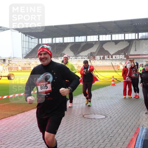 07.12.2025 - St. Pauli X-Mass-Run No. 15 Luisa Fischer http://msf.ph/oto/9379273 07.12.2025 10:06:26 Ziel 5, 805, 94, 197, 72, 3857, 2, 3, 54, 123, 127, 148, 180, 187, 363, 385, 424, 468, 512, 676, 805, 834, 893, 945, 967, 969, 1119, 1215, 1222, 1788, 1789, 1791, 1832, 1937, 2756, 2757, 2894, 2968, 3093, 3172, 3196, 3231, 3812, 3814, 3857, 3859, 3877, 4194, 4195, 4235, 4236, 4237, 4246, 4251, 4552, 4555, 4559, 4560, 4657, 4665, 4670, 4672, 4676, 4677, 4736, 4739 meine-sportfotos.de