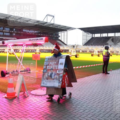 07.12.2025 - St. Pauli X-Mass-Run No. 15 Luisa Fischer http://msf.ph/oto/9379350 07.12.2025 10:33:32 Ziel 651, 21, 12, 2025, 400, 15, 83, 498, 1268, 1329, 2054, 2486, 3543, 3548, 3791, 3901, 3902, 4758 meine-sportfotos.de