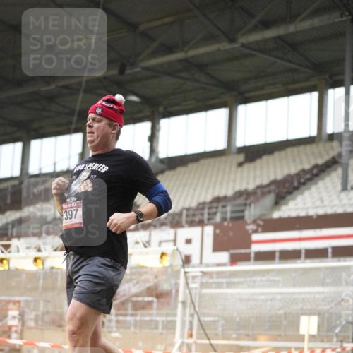 07.12.2025 - St. Pauli X-Mass-Run No. 15 Patografie http://msf.ph/oto/9379364 07.12.2025 10:12:55 Ziel 9, 18, 80, 938, 1397, 2687, 2711, 2712, 4487 meine-sportfotos.de