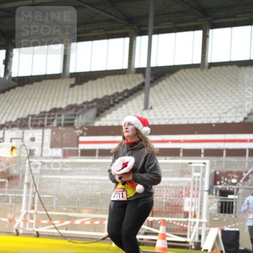 07.12.2025 - St. Pauli X-Mass-Run No. 15 Patografie http://msf.ph/oto/9379389 07.12.2025 10:12:59 Ziel 80, 938, 1397, 1733, 2687, 2711, 2712, 3588, 3589, 4487 meine-sportfotos.de