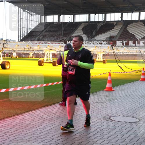 07.12.2025 - St. Pauli X-Mass-Run No. 15 Luisa Fischer http://msf.ph/oto/9379391 07.12.2025 10:33:53 Ziel 3543, 83, 498, 828, 1268, 1329, 2054, 2065, 2558, 3543, 3548, 3791, 3901, 3902 meine-sportfotos.de