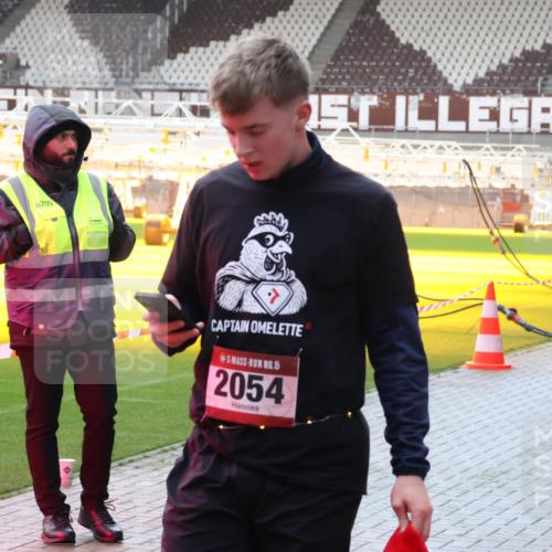 07.12.2025 - St. Pauli X-Mass-Run No. 15 Luisa Fischer http://msf.ph/oto/9379402 07.12.2025 10:34:08 Ziel 6709, 15, 2054, 1, 498, 828, 1329, 2054, 2065, 2558, 3791 meine-sportfotos.de