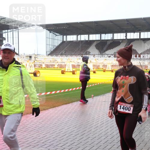 07.12.2025 - St. Pauli X-Mass-Run No. 15 Luisa Fischer http://msf.ph/oto/9379432 07.12.2025 11:11:19 Ziel 15, 2159, 15, 1400, 60, 29, 30, 31, 48, 49, 122, 134, 660, 667, 669, 697, 698, 745, 1064, 1066, 1380, 1398, 1400, 1402, 1518, 1519, 1584, 1626, 1692, 1694, 1707, 1739, 1740, 2258, 2616, 2742, 3124, 3136, 4574 meine-sportfotos.de