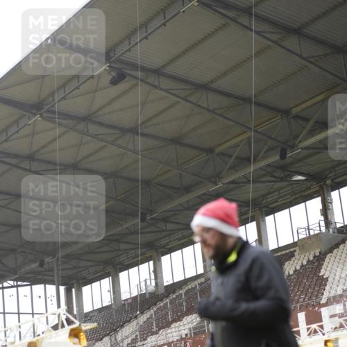 07.12.2025 - St. Pauli X-Mass-Run No. 15 Patografie http://msf.ph/oto/9379511 07.12.2025 10:13:46 Ziel 1699, 2905, 2951, 4371 meine-sportfotos.de