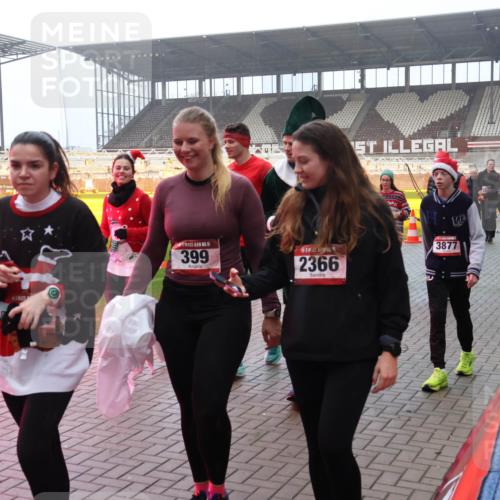 07.12.2025 - St. Pauli X-Mass-Run No. 15 Luisa Fischer http://msf.ph/oto/9379530 07.12.2025 10:06:50 Ziel 399, 2366, 3877, 34, 127, 148, 150, 180, 187, 424, 468, 562, 676, 805, 834, 893, 967, 969, 1119, 1369, 1479, 1480, 1788, 1832, 1937, 1946, 2756, 2757, 2894, 2968, 3093, 3172, 3196, 3213, 3232, 3330, 3333, 3534, 3535, 3536, 3537, 3812, 3814, 3857, 3859, 3970, 3971, 4235, 4236, 4237, 4246, 4251, 4459, 4657, 4665, 4670, 4672, 4676, 4677, 4736, 4739 meine-sportfotos.de