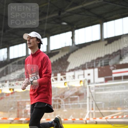 07.12.2025 - St. Pauli X-Mass-Run No. 15 Patografie http://msf.ph/oto/9379560 07.12.2025 10:14:06 Ziel 174, 3243, 4502, 4526 meine-sportfotos.de