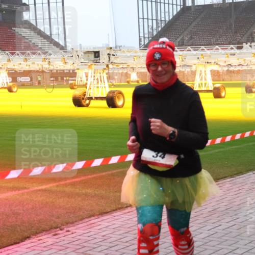 07.12.2025 - St. Pauli X-Mass-Run No. 15 Luisa Fischer http://msf.ph/oto/9379610 07.12.2025 10:07:03 Ziel 34, 34, 127, 150, 187, 217, 366, 562, 867, 893, 967, 969, 972, 975, 1007, 1103, 1119, 1369, 1479, 1480, 1505, 1735, 1736, 1832, 1937, 1946, 2129, 3189, 3213, 3232, 3330, 3333, 3534, 3535, 3536, 3537, 3970, 3971, 4459, 4657, 4665, 4670, 4672, 4676, 4677, 4735, 4736, 4738, 4739 meine-sportfotos.de