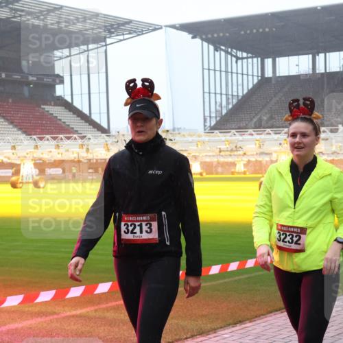07.12.2025 - St. Pauli X-Mass-Run No. 15 Luisa Fischer http://msf.ph/oto/9379639 07.12.2025 10:07:07 Ziel 15, 3213, 15, 3232, 34, 150, 187, 217, 366, 562, 867, 893, 972, 975, 1007, 1103, 1119, 1369, 1479, 1480, 1505, 1735, 1736, 1832, 1937, 1946, 2129, 3189, 3213, 3232, 3330, 3333, 3534, 3535, 3536, 3537, 3970, 3971, 4354, 4459, 4657, 4665, 4672, 4677, 4735, 4736, 4738, 4739 meine-sportfotos.de